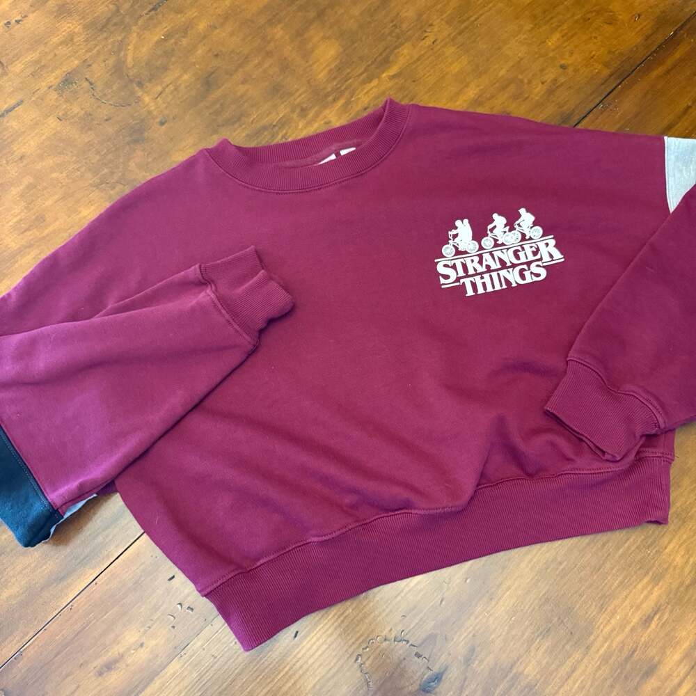 Stranger Things Maroon Cropped Colorblock Graphic Sweatshirt